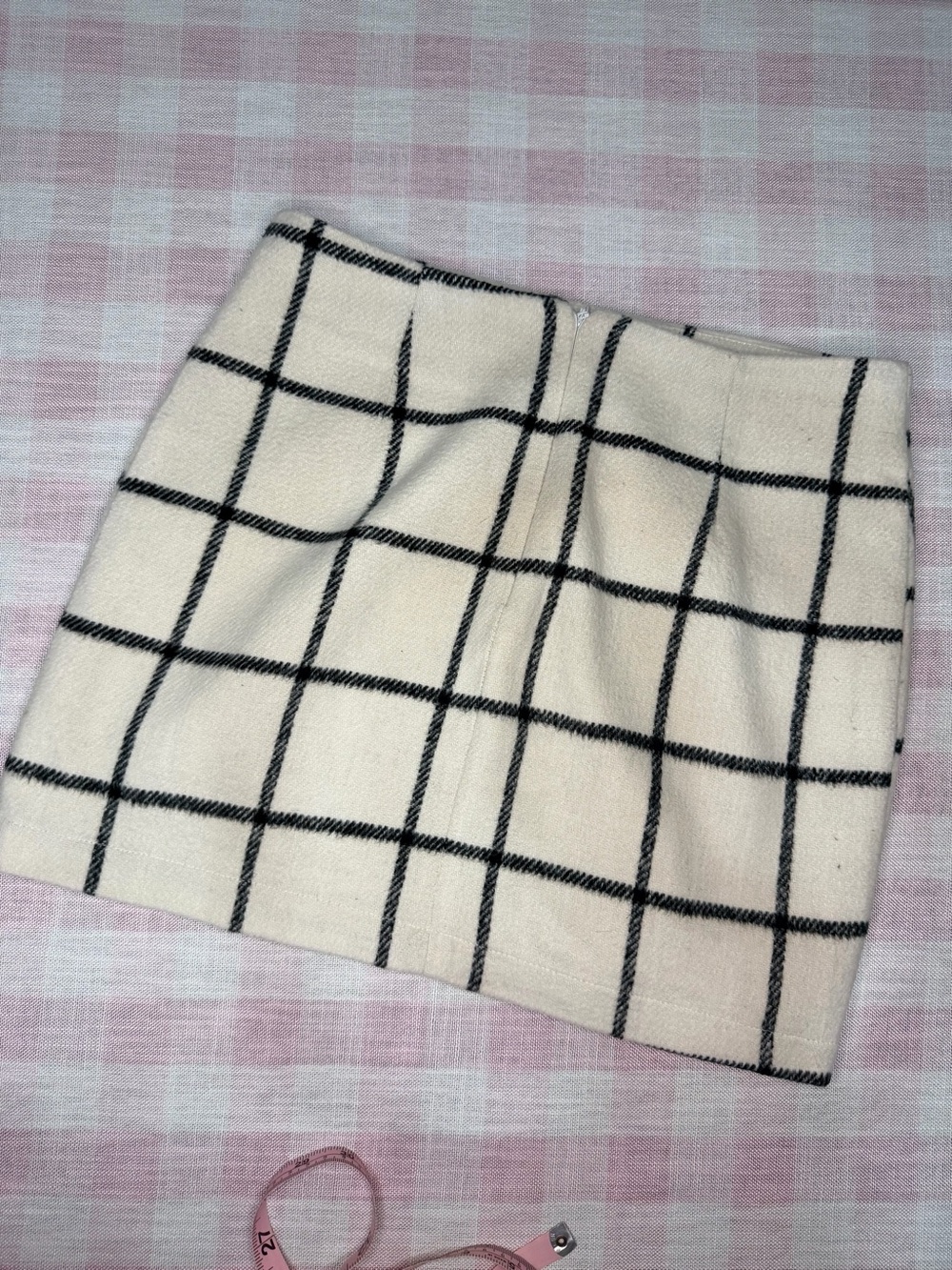 Altar’d State Plaid Mini Skirt Medium Cream Black Windowpane Notch Hem - Picture 6 of 6